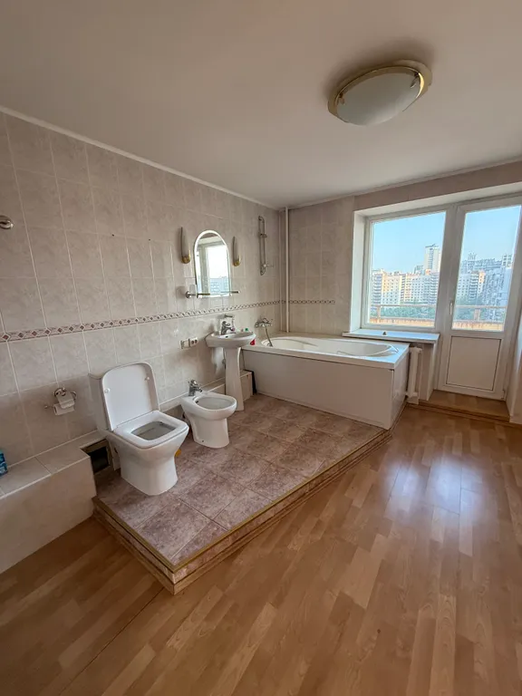 Квартира Просторная 4-комнатная квартира на Морской (3 спальни) — Санкт-Петербург