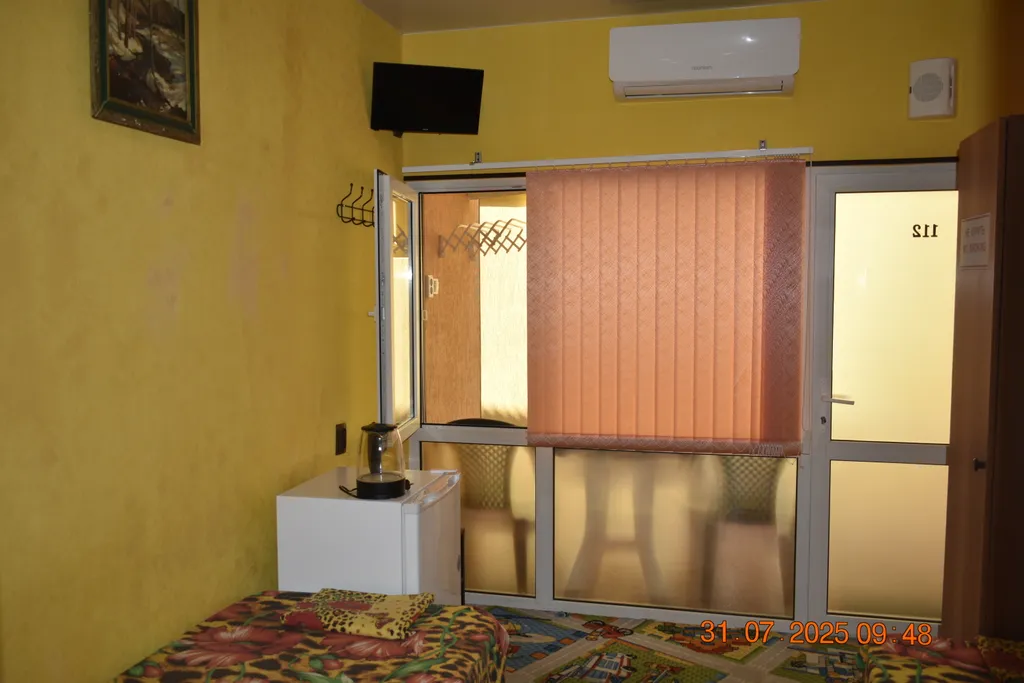 Номер на первом этаже с двумя отдельными кроватями