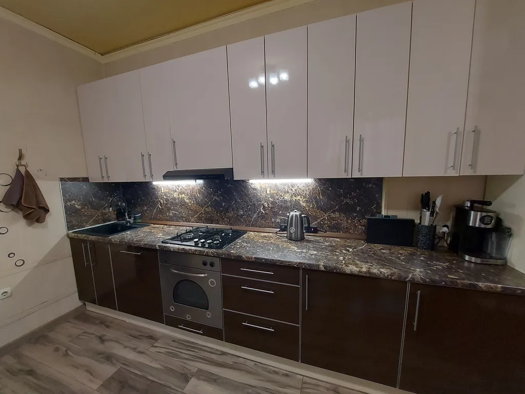 Коттедж Марианна с бильярдом, теннисом, сауной и бассейном