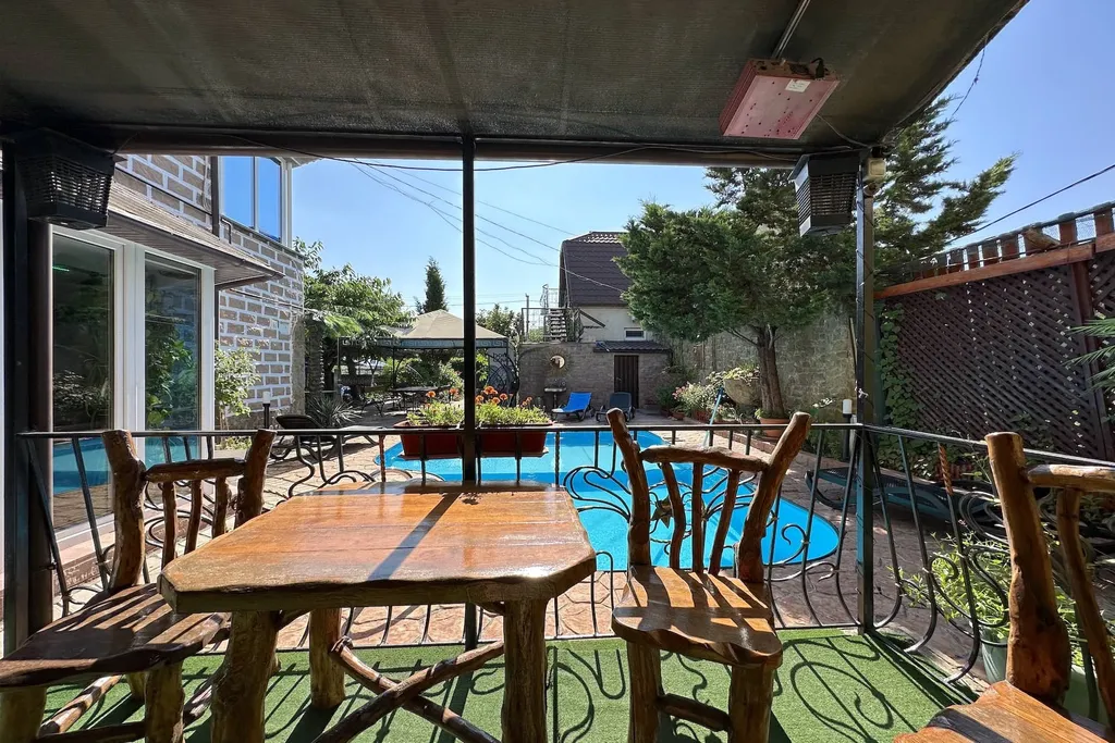 4-комнатный Дом