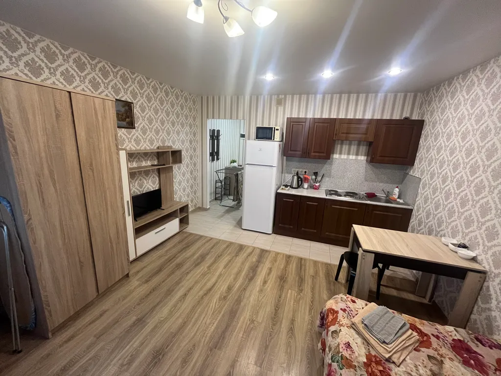 Квартира однокомнатная студия возле Аэропорта