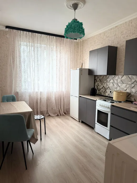 Квартира Семейные апартаменты — Янино-1