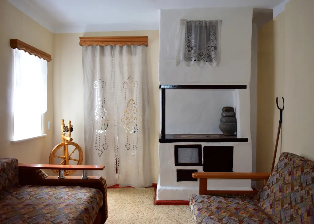 Дом-музей в деревенском стиле в районе Чеховской набережной