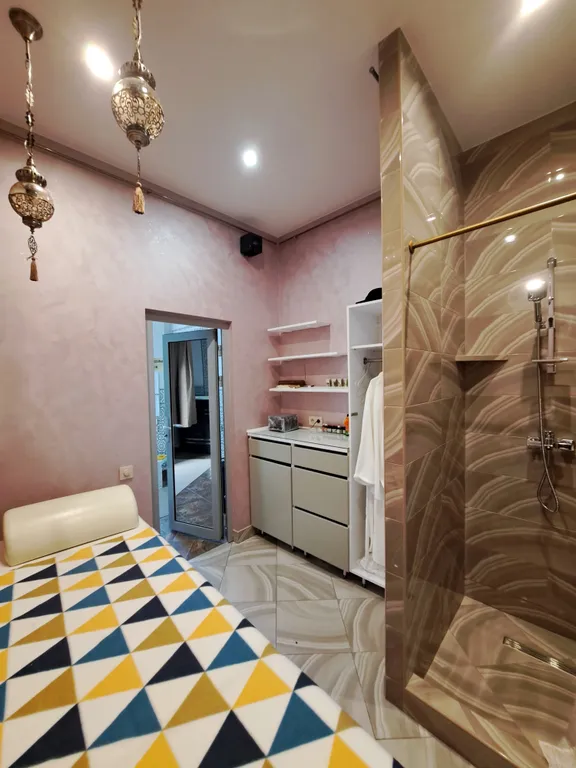 Отдельный коттедж "Регина" с бассейном и хаммамом  рядом с Сочи Парком