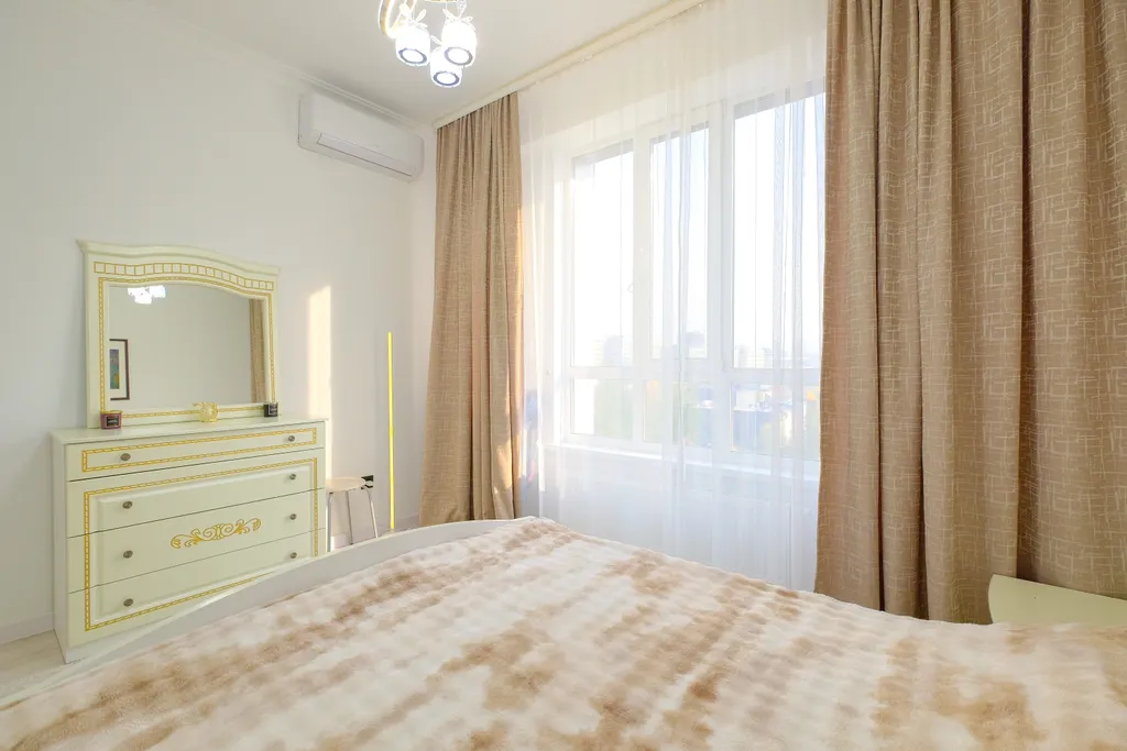 Уютная и чистая 2-комнатная квартира в центре с видом на горы