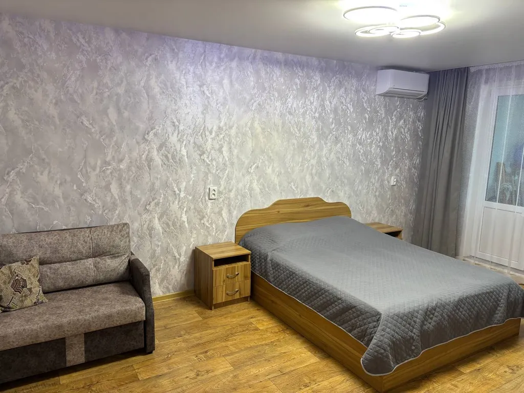 Квартира 2-комнатная Квартира — Евпатория