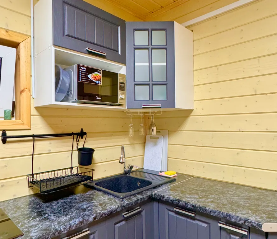 Домик в зоне парка Монрепо