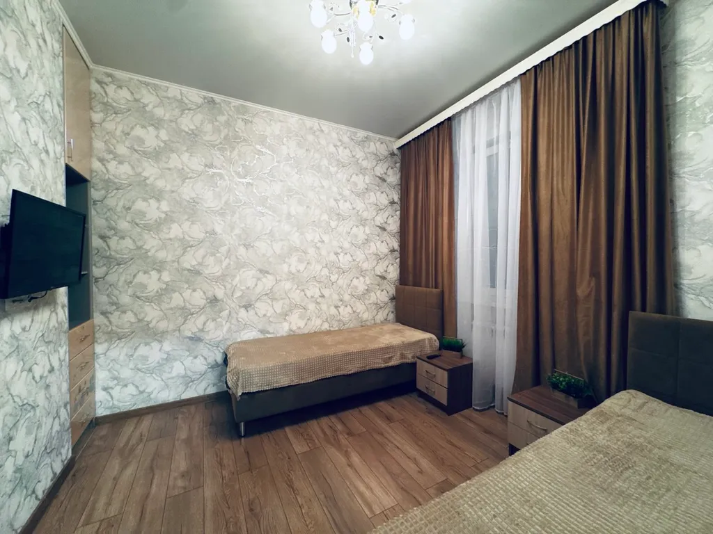 Стильная двухкомнатная квартира в центре города, рядом дворец спорта