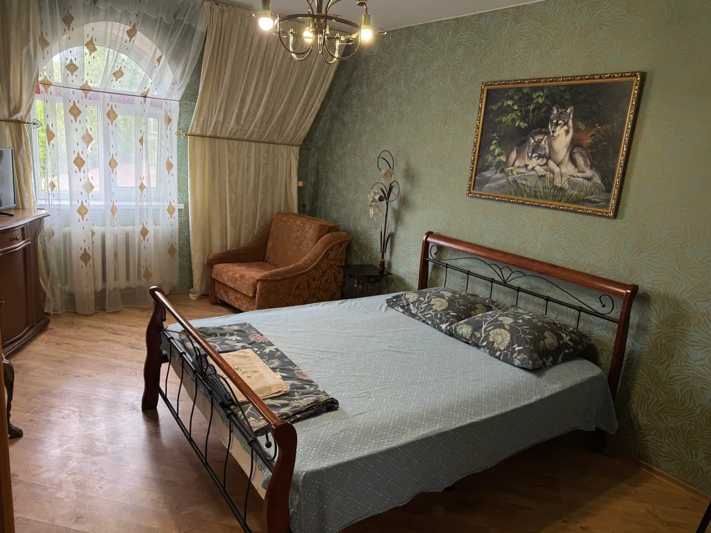 Коттедж 4-комнатный Дом — Евпатория