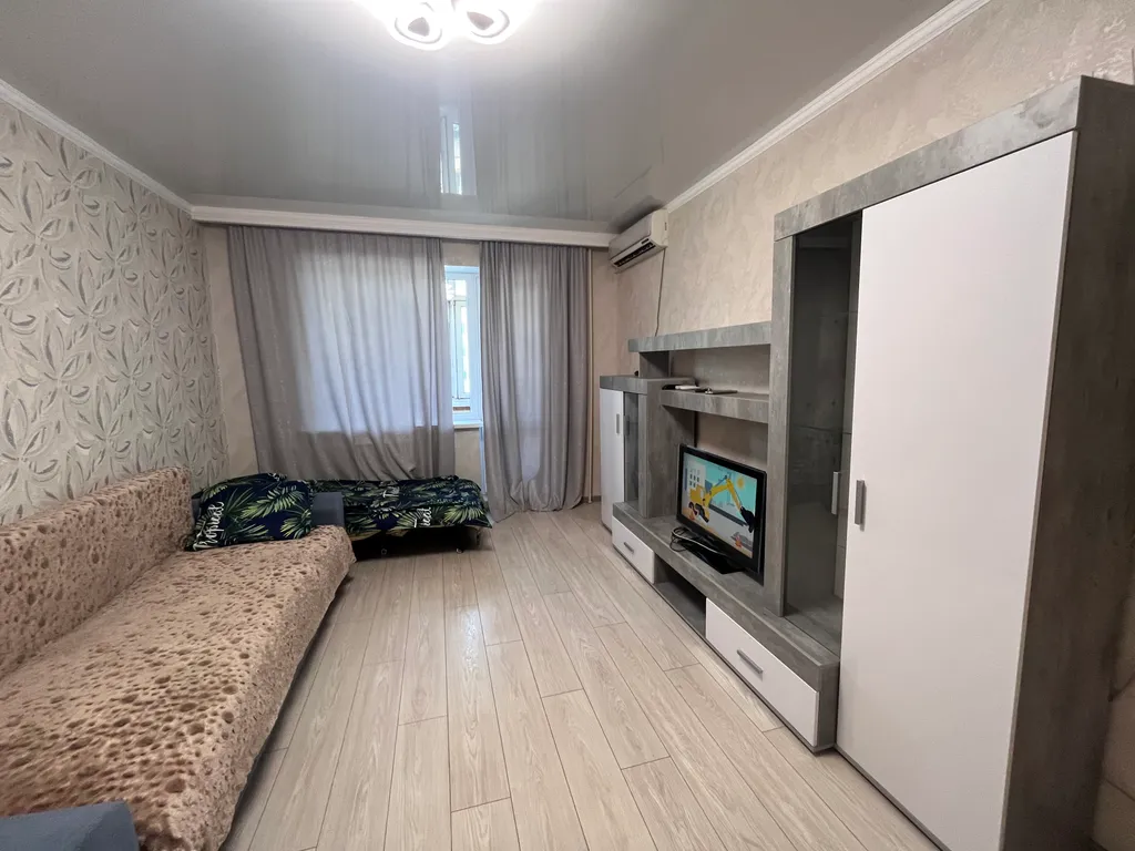 Уютная квартира рядом ЖД вокзал, 20 минут до моря