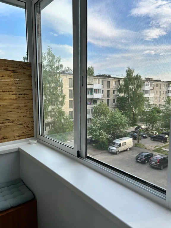 Уютная двухкомнатная квартира в тихом районе с дизайнерским ремонтом