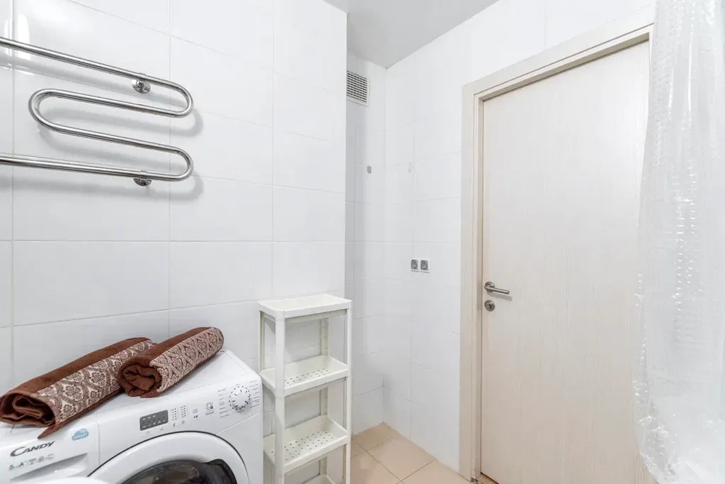 Шикарная 2-комнатная квартира с раздельными комнатами и балконом