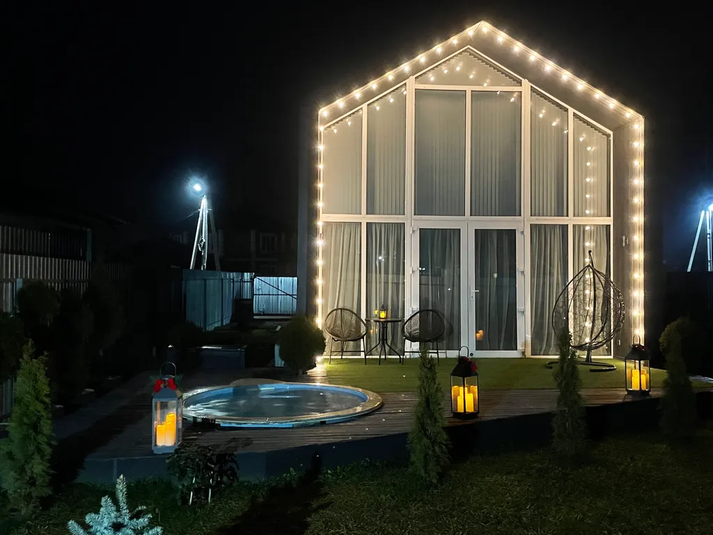 Дом в стиле БарнХаус с тёплым бассейном