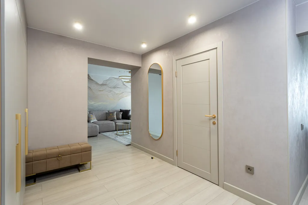 Дизайнерская трёххкомнатная квартира с панорамным видом Смоленска