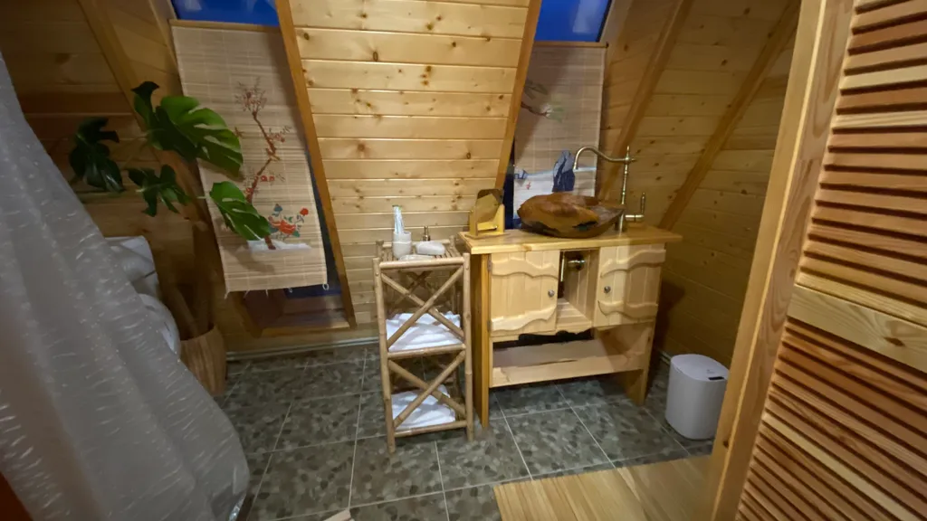 Домик а фрейм для круглогодичного отдыха с джакузи и баней