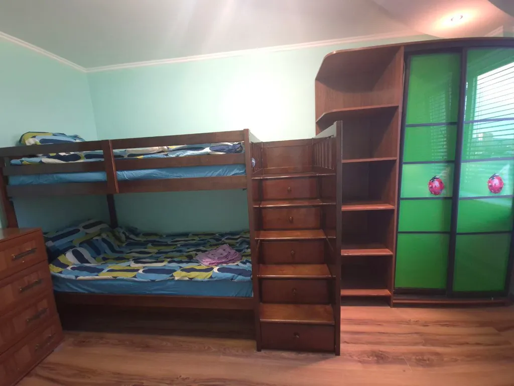 Уютная двушка рядом с центром и со станцией