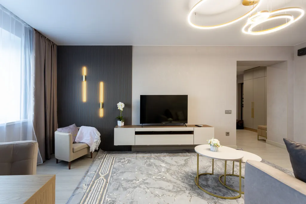 Дизайнерская трёххкомнатная квартира с панорамным видом Смоленска