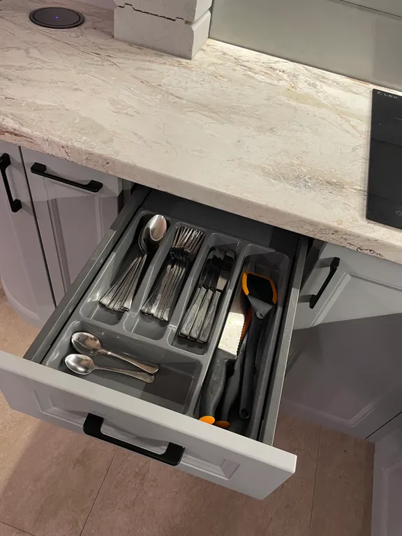 Дом рядом с озером