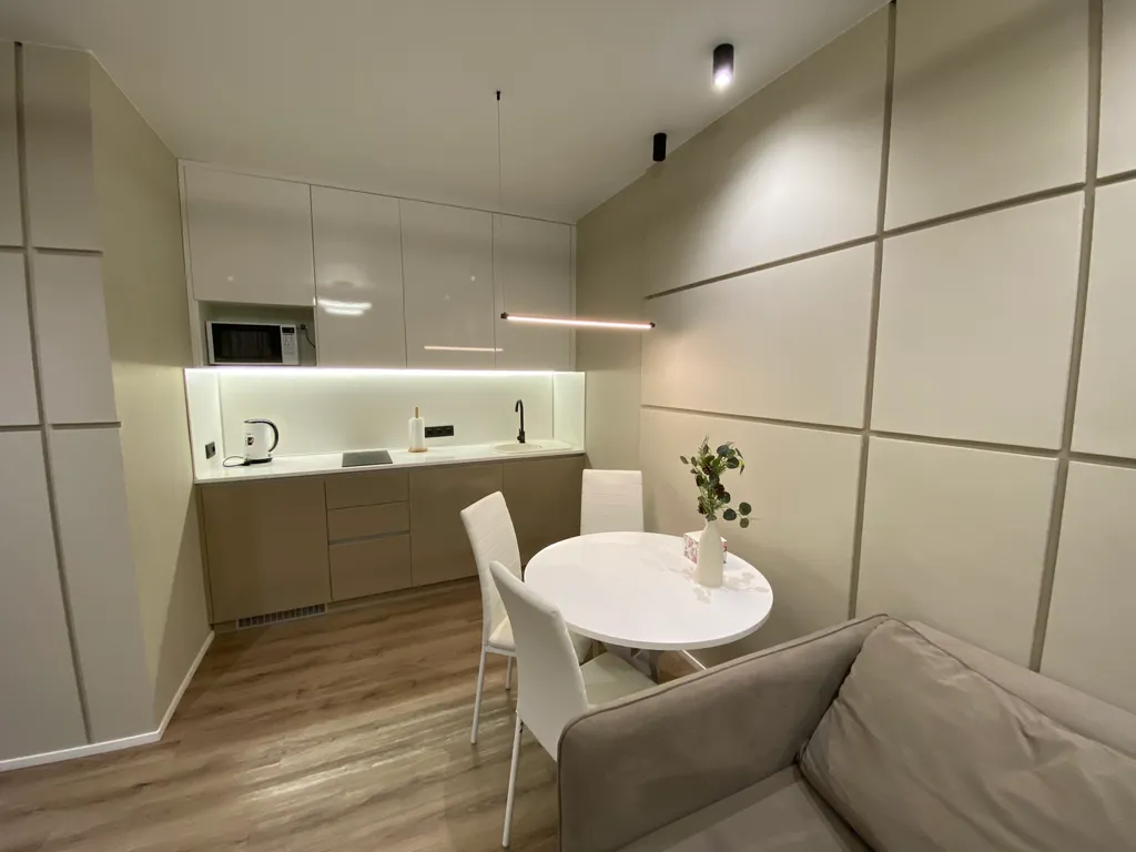 Современная 2-х комнатная квартира возле Планеты