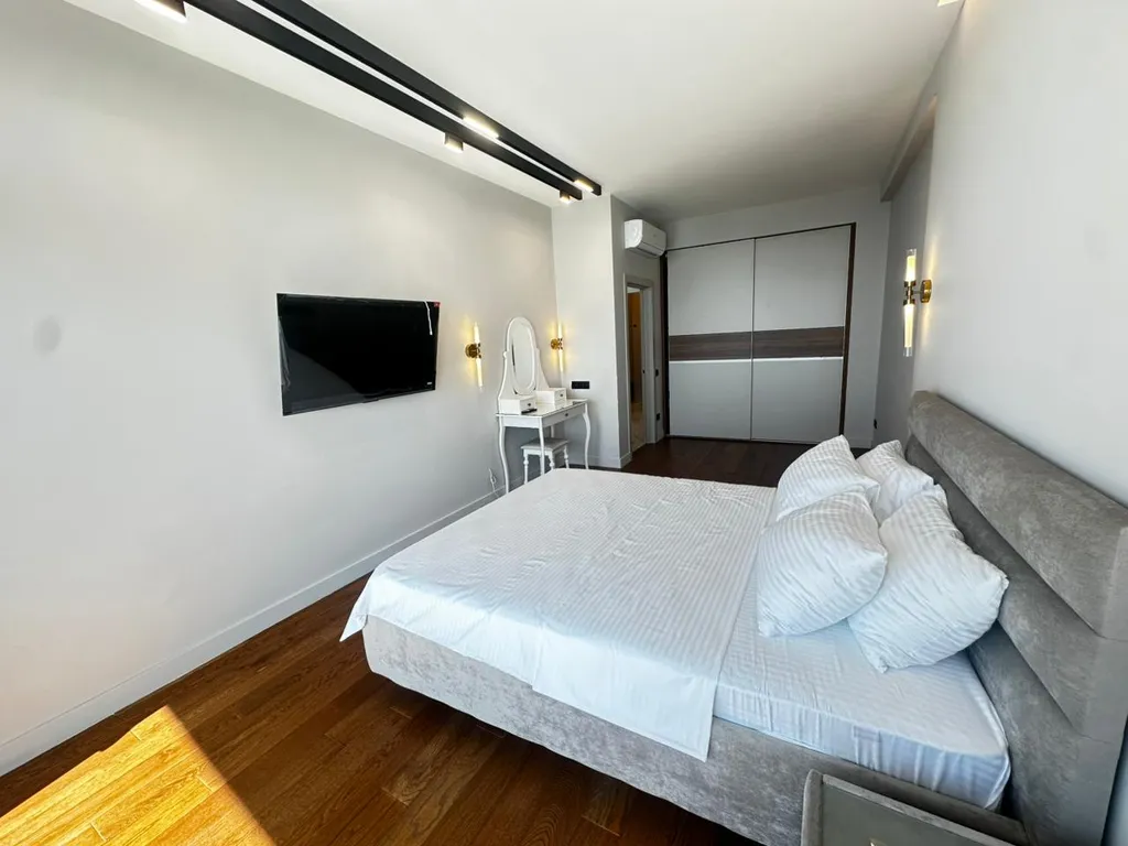 Просторный апартамент с видом на море