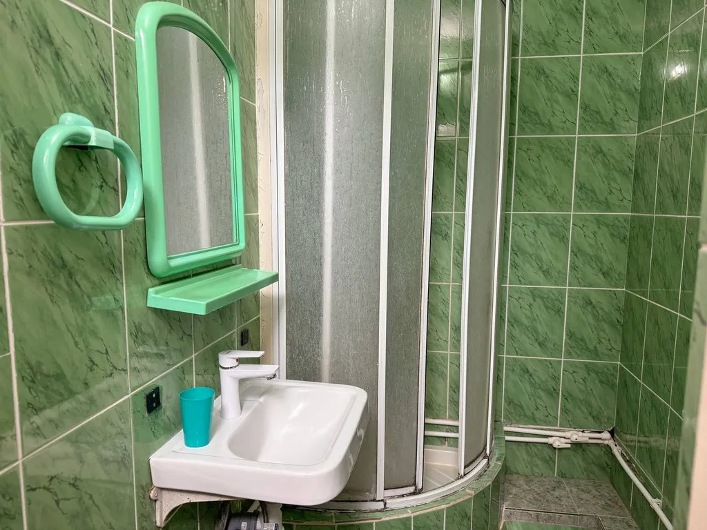 Четырёхместный номер с видом на город