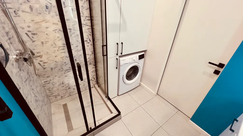 Квартира у моря с новым ремонтом, на первой линии