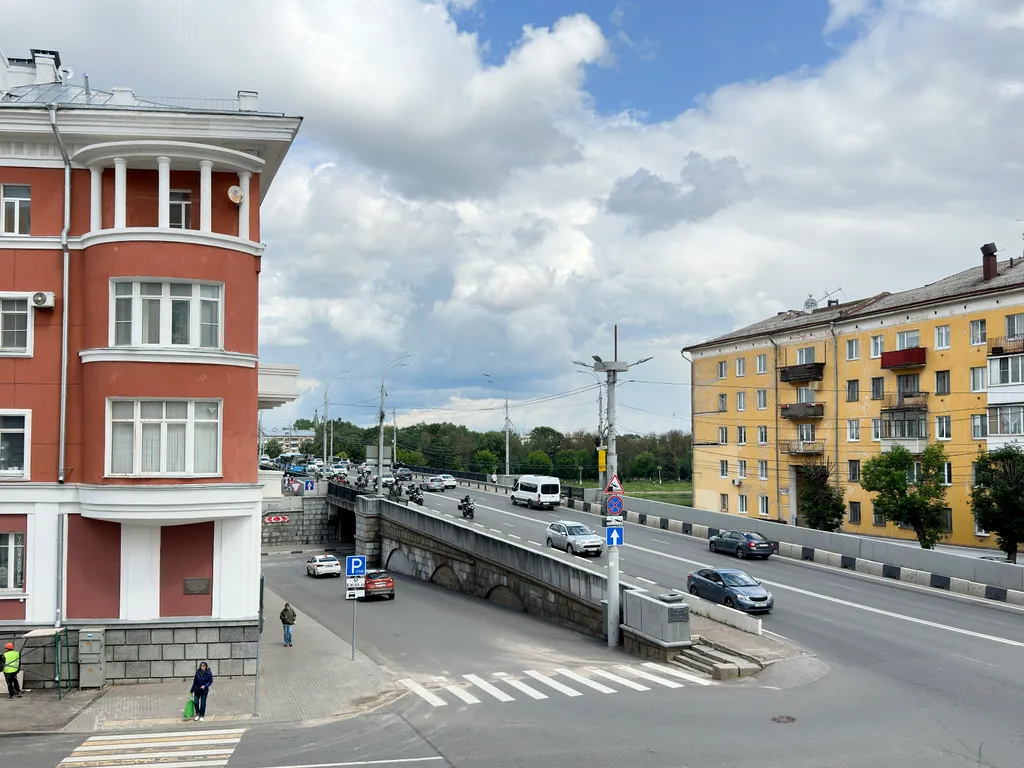 Современная классика с кинотеатром