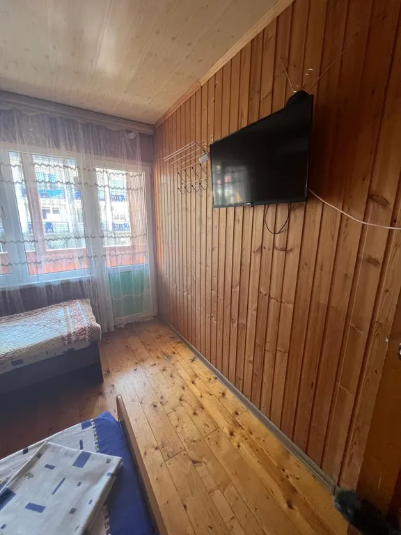 Квартира Комната — аренда посуточно в Лоо