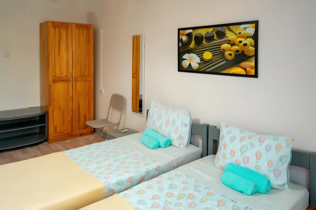 4-комнатная Квартира