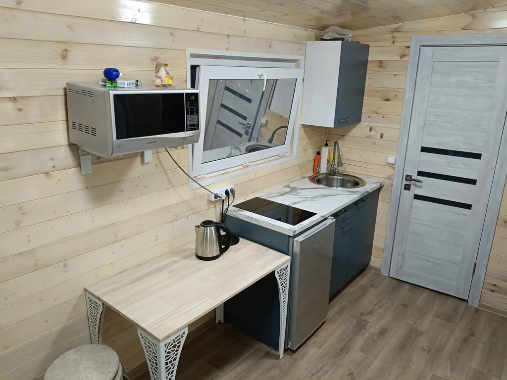 Уютный домик с видом на лес, на озере Увильды