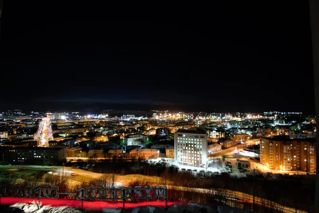 Двухкомнатная квартира с раздельными комнатами балконом и лифтом