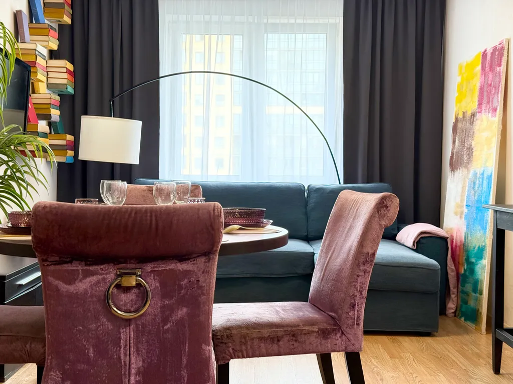 Квартира Семейная с камином — аренда посуточно в Парголово