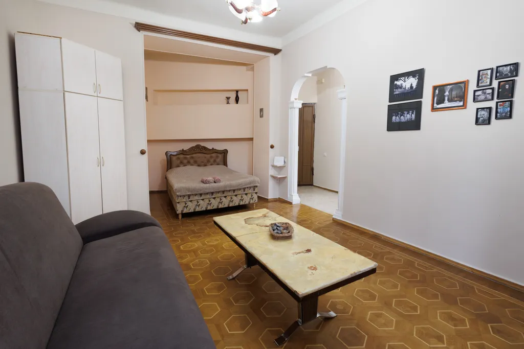 Apartments on Paronyan 15