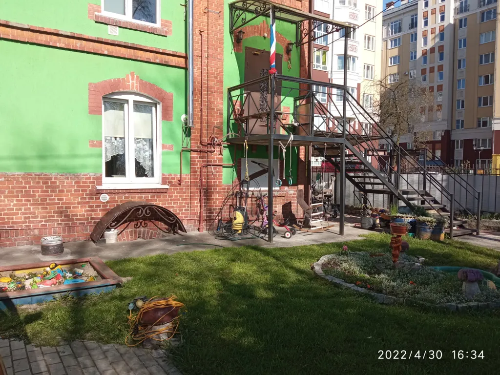 Уютная мансарда возле парка