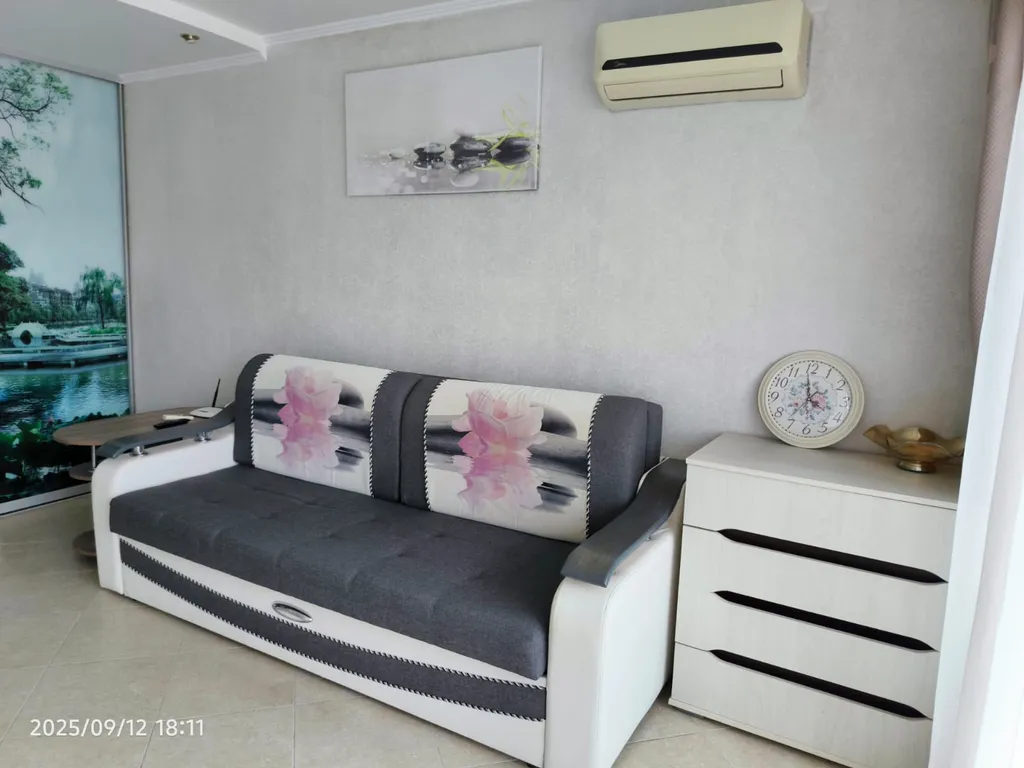 Квартира Однокомнатная квартира с видом на горы — Алушта