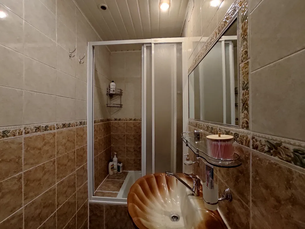 Трёхкомнатная напротив Марий Парка Сеть ЙоХоум