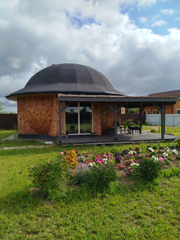 Купольный домик для семьи с чаном