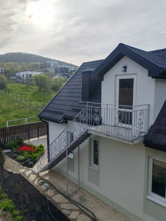 Коттедж Уютная мансарда дома у озера — аренда посуточно в Абрау-Дюрсо