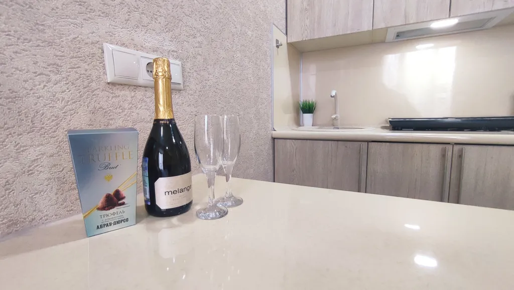 Квартира Апартаменты рядом с морем с видом на бассейн — Анапа