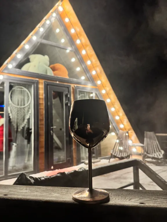 Уютный дом в стиле Афрейм в черте города