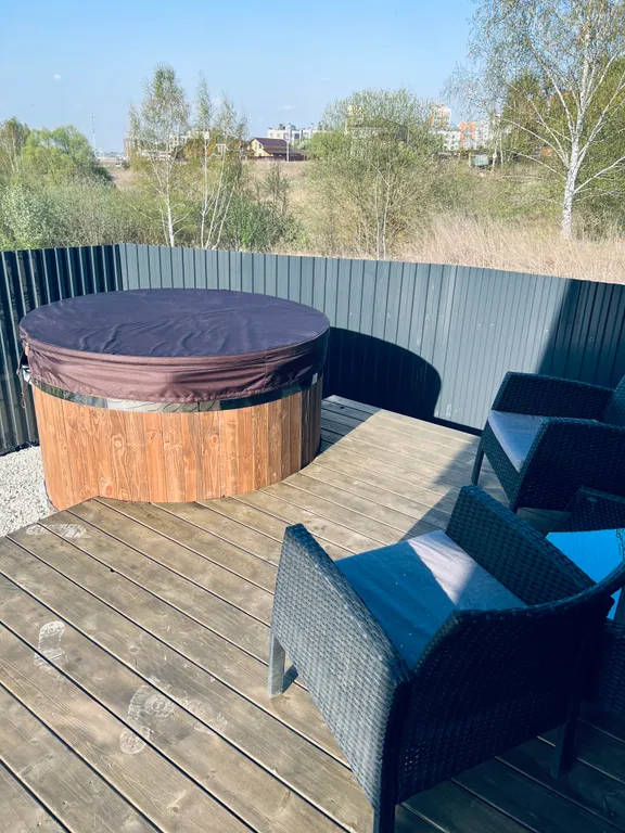 БарнХаус с купелью у озера