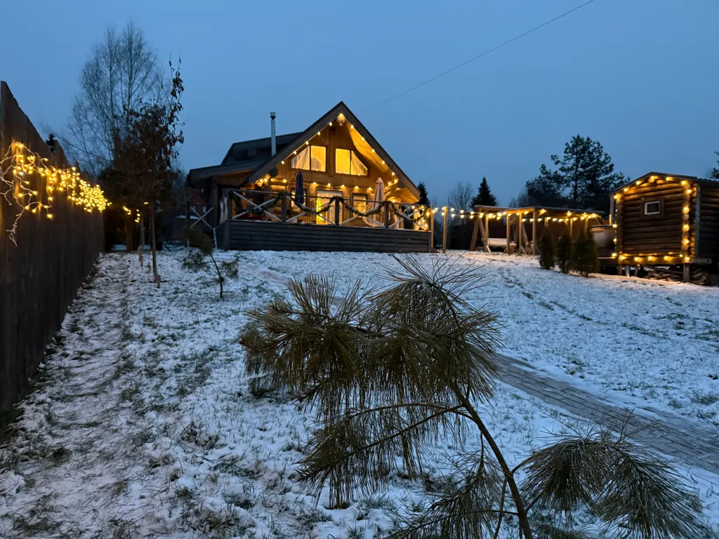 Лакшери изба