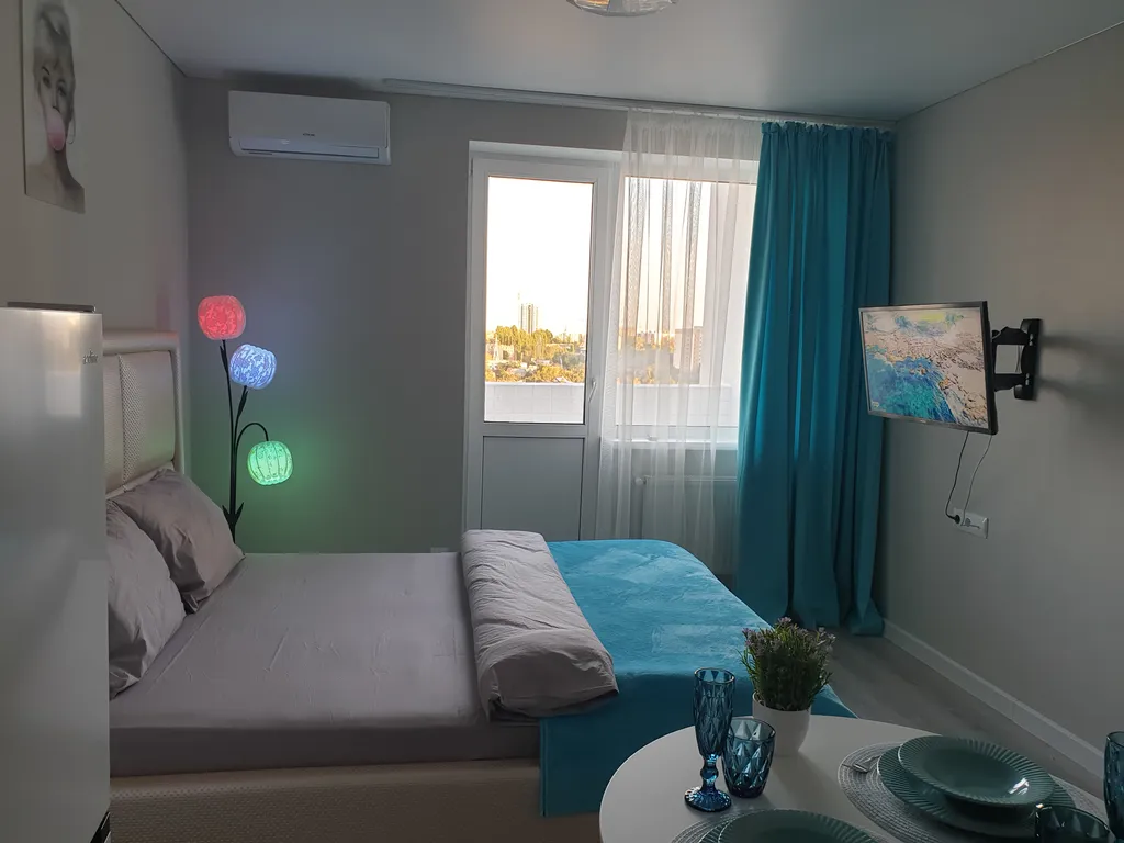 Современная студия с бесконтактным заселением