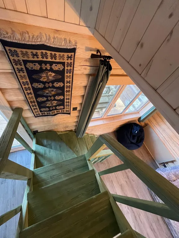 Коттеджи на берегу Волги в сосновом лесу. База отдыха " Хвоя Эко"