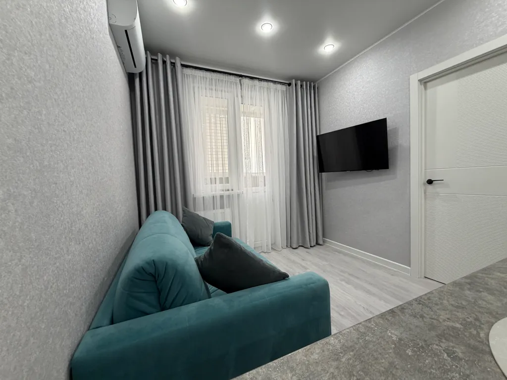 Квартира Современная квартира возле Баскет-Холл — Краснодар