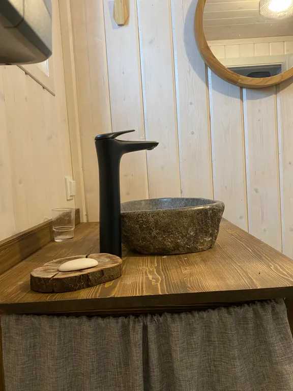 Домик Руби с камином в Болотов деревне