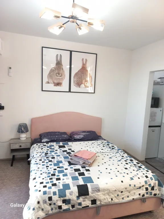 Уютная студия с видом на реку Иртыш