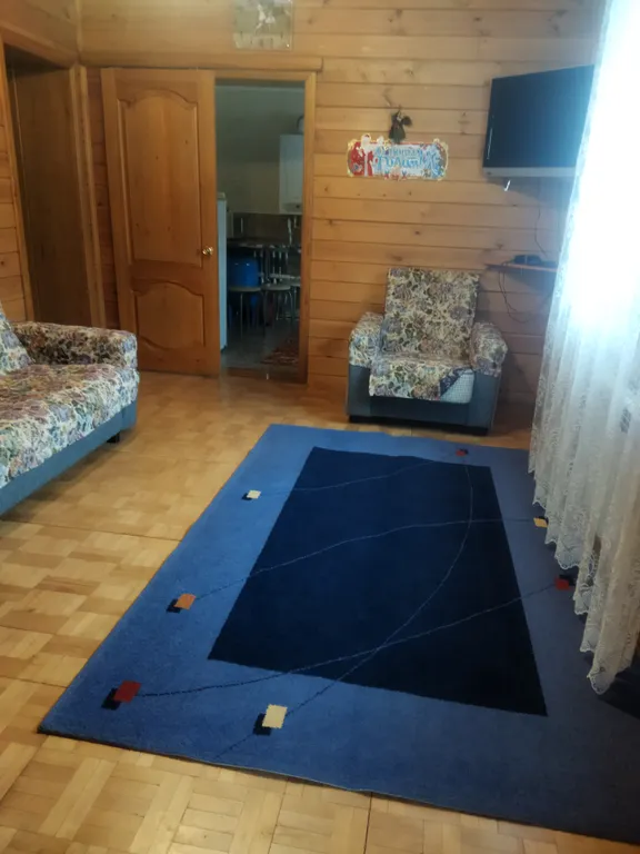 Небольшой уютный дом на спокойной улице