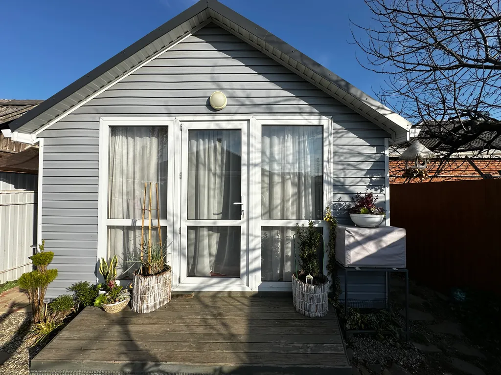 Домик с мини-садом