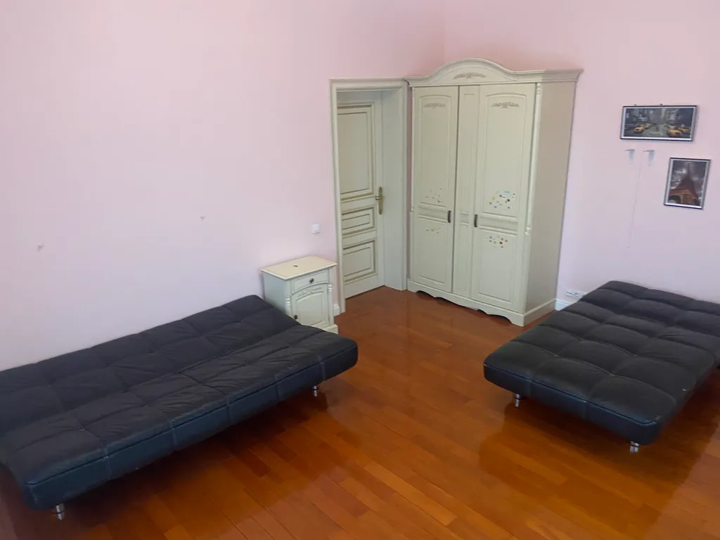 Коттедж с сауной и бассейном